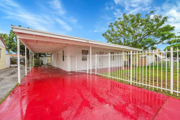 Riviera Beach Heights, 578 W 2nd St, Riviera Beach, Florida 33404, image 1