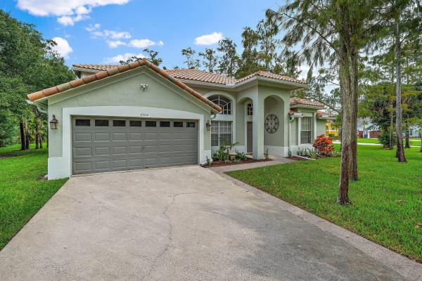 4304 Hunting Trl, Lake Worth, Florida 33467, image 1