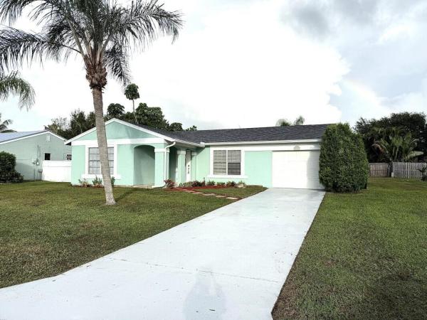 Lyngate, 1914 SE Redwing Cir, Port St. Lucie, Florida 34952, image 1