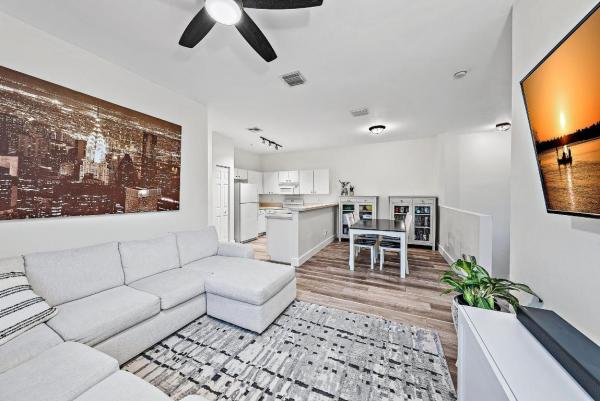 Tequesta Trace, 105 Lighthouse Cir #J, Tequesta, Florida 33469, image 1