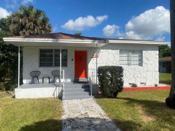 Hallandale Beach No HOA, 538 SW 7th St, Hallandale Beach, Florida 33009, image 1