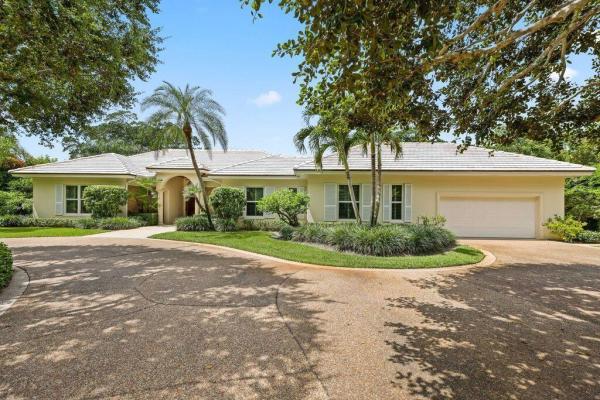 Golf Village, 5 Country Rd E, Village Of Golf, Florida 33436, image 1