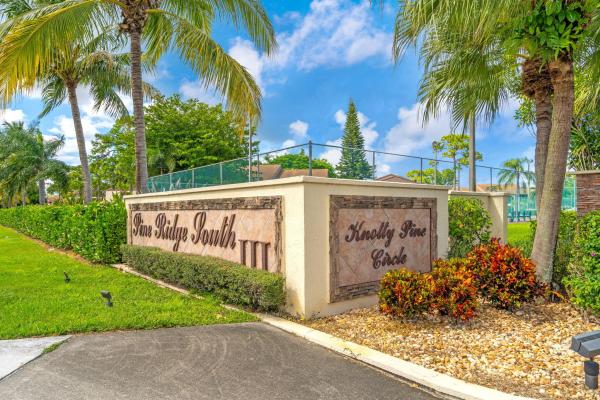 Pine Ridge South 3, 312 Knotty Pine Cir #C-1, Greenacres, Florida 33463, image 2