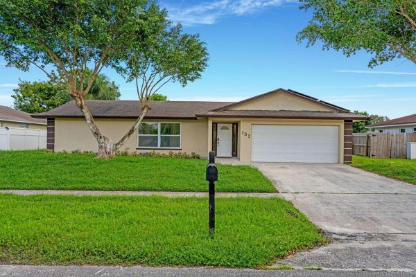 La Mancha, 137 Alcazar St, Royal Palm Beach, Florida 33411, image 1