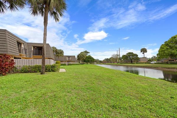 Village Of Sandalwood Lakes, 3904 39th Way, West Palm Beach, Florida 33407, image 1
