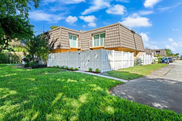 Aviara, 22188 Boc Rncho Dr #A, Boca Raton, Florida 33428, image 1