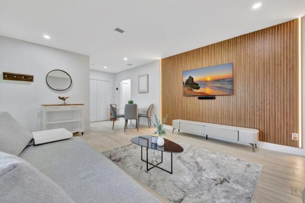 Progresso Village, 934 NW 4th Ave 1 #1-4, Fort Lauderdale, Florida 33311, image 1