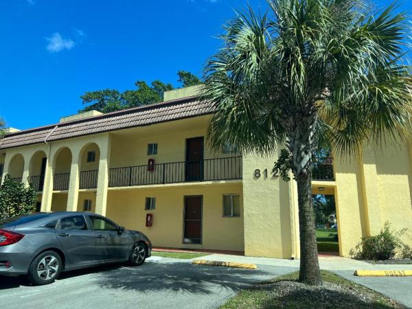 Boca Terrace, 812 SW 9th Street Cir #103, Boca Raton, Florida 33486, image 3