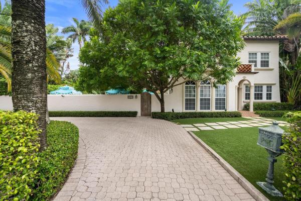 Poinciana Park, 252 Seaspray Ave, Palm Beach, Florida 33480, image 1