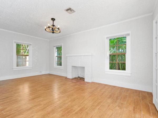 Estates Of South Palm Beach, 209 Lytton Ct, West Palm Beach, Florida 33405, image 1