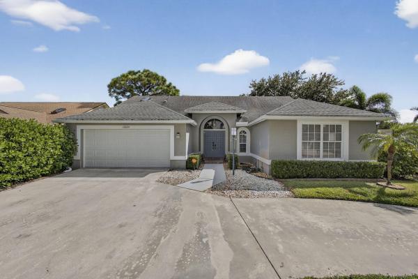 Meadowland Cove Of Wellington, 12865 Meadowbend Dr, Wellington, Florida 33414, image 1