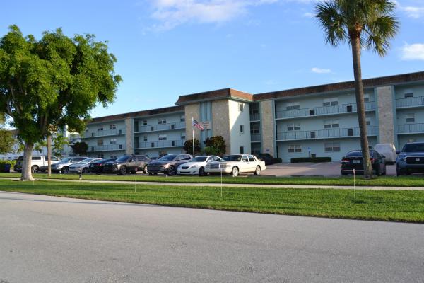 Hampton House, 124 Shore Ct #303, North Palm Beach, Florida 33408, image 1
