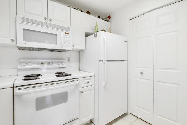 Sarento At San Matera, 2802 Sarento Pl #304, Palm Beach Gardens, Florida 33410, image 2