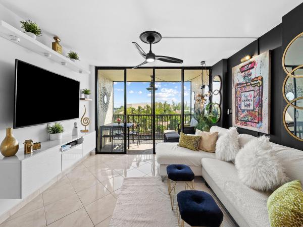 Boca Bayou, 13 Royal Palm Way #5030, Boca Raton, Florida 33432, image 1