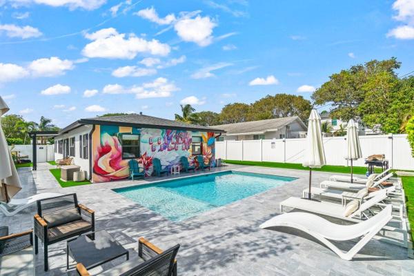Dell Park, 217 NE 11th St, Delray Beach, Florida 33444, image 1