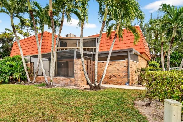 4572 Suburban Pines Dr, Lake Worth, Florida 33463, image 1