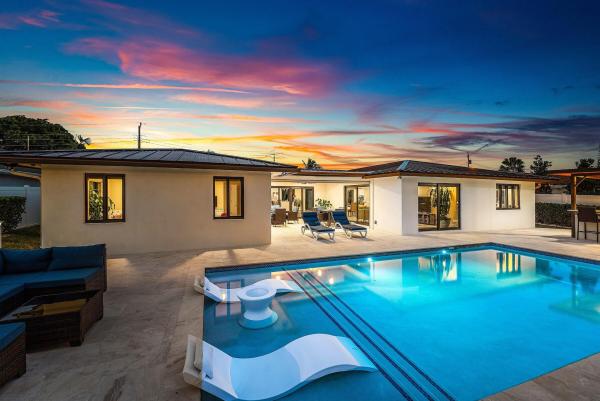 6853 Bayshore Dr, Lake Worth, Florida 33462, image 1