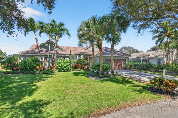 Sabal Lakes, 3735 Satin Leaf Ct, Delray Beach, Florida 33445, image 1