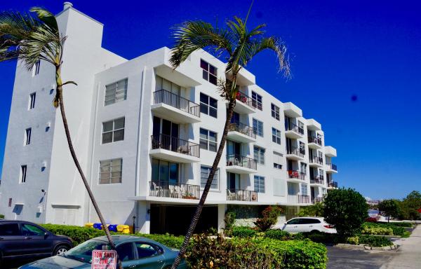 Croton Harbor, 301 Croton Ave #406, Lantana, Florida 33462, image 1