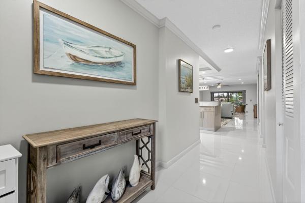 8450 Casa Del Lago #J, Boca Raton, Florida 33433, image 1