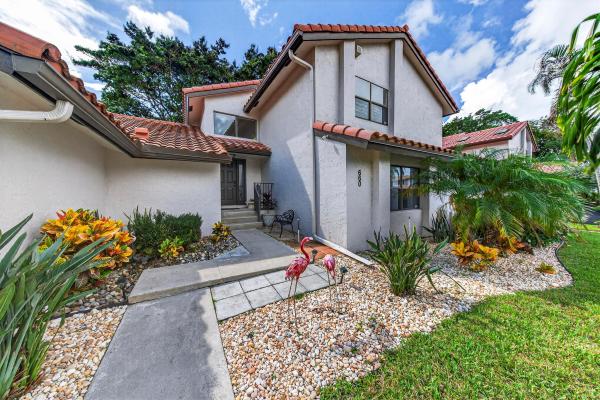 660 Deer Creek Edgewater Dr, Deerfield Beach, Florida 33442, image 1