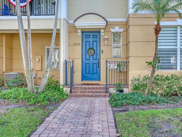 Parkside Square, 2850 S Oasis Dr, Boynton Beach, Florida 33426, image 1