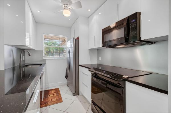 High Point Of Delray 6, 1305 High Point Way SE #D, Delray Beach, Florida 33445, image 1