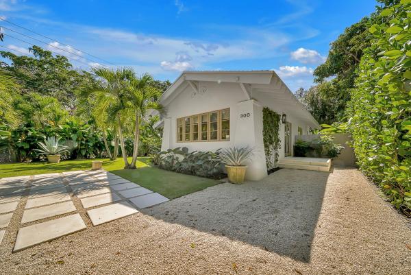 El Cid, 300 Barcelona Rd, West Palm Beach, Florida 33401, image 1