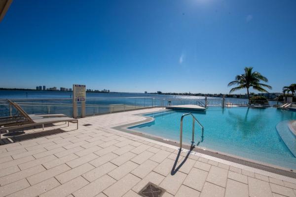 Lake Point Tower, 100 Lakeshore Dr #856, North Palm Beach, Florida 33408, image 1