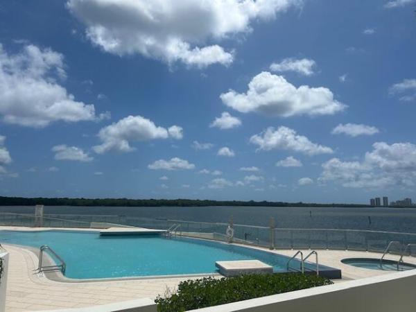Lake Point Tower, 100 Lakeshore Dr #856, North Palm Beach, Florida 33408, image 2