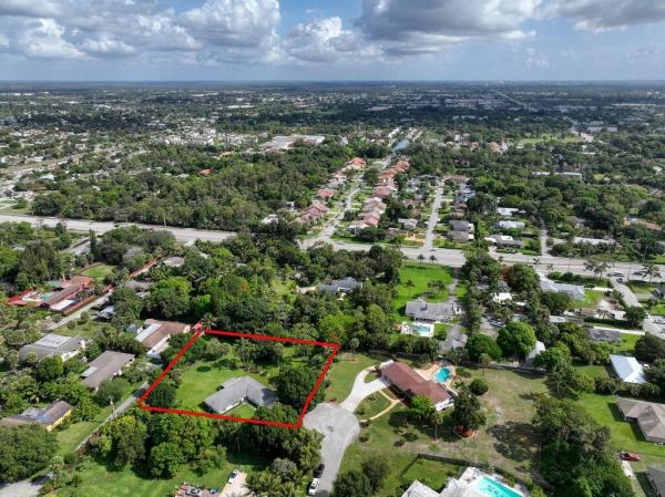 Woodland Terrace, 853 Palo Verde Ct, Haverhill, Florida 33415, image 1