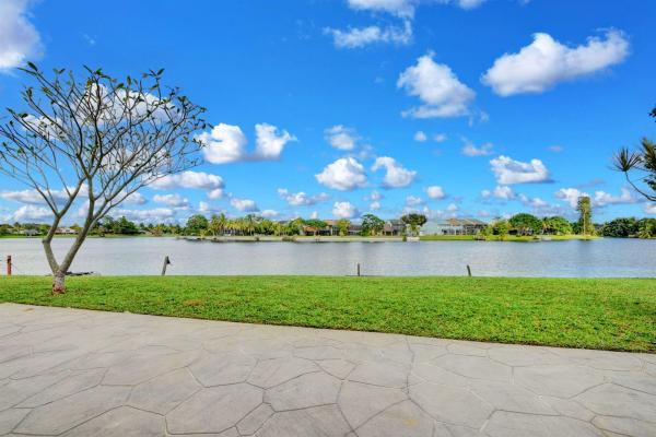 Wellington Lakes, 12561 Shoreside Ln, Wellington, Florida 33414, image 1