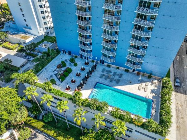 The Slade, 1551 N Flagler Dr #PH-8, West Palm Beach, Florida 33401, image 3