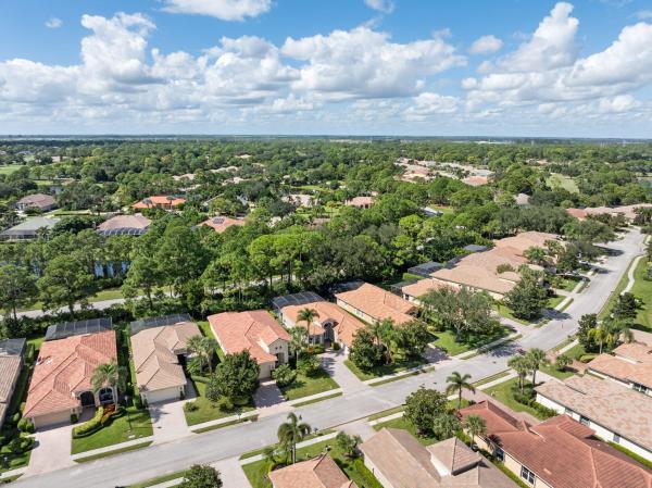 Maidstone, 9132 Pumpkin Rdg, Port St. Lucie, Florida 34986, image 3