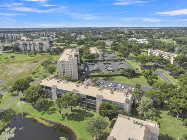 Huntington Lakes 3, 7192 Huntington Ln #407, Delray Beach, Florida 33446, image 2