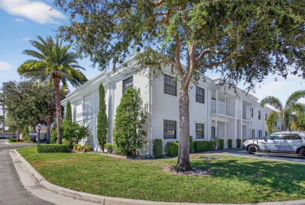 130 Cypress Club Dr #324, Fort Lauderdale, Florida 33060, image 1