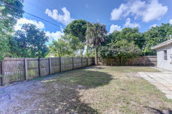 Kelsey City, 328 E Jasmine Dr, Lake Park, Florida 33403, image 1