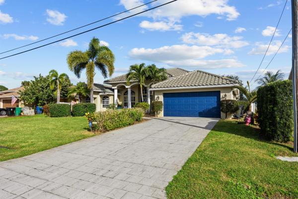 Hidden Oaks, 2670 SW Cadet Cir, Port St. Lucie, Florida 34953, image 1