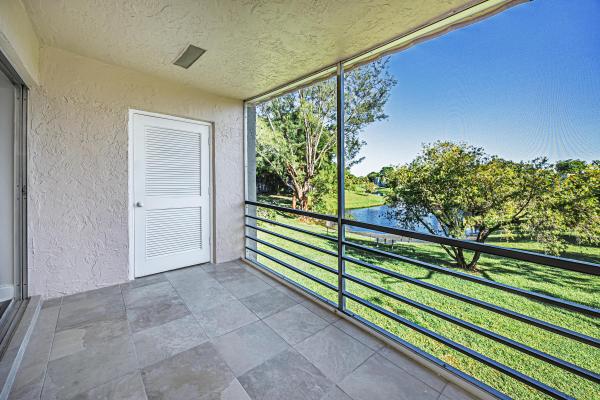 Lago Del Rey, 829 Camino Rd #206C, Delray Beach, Florida 33445, image 2