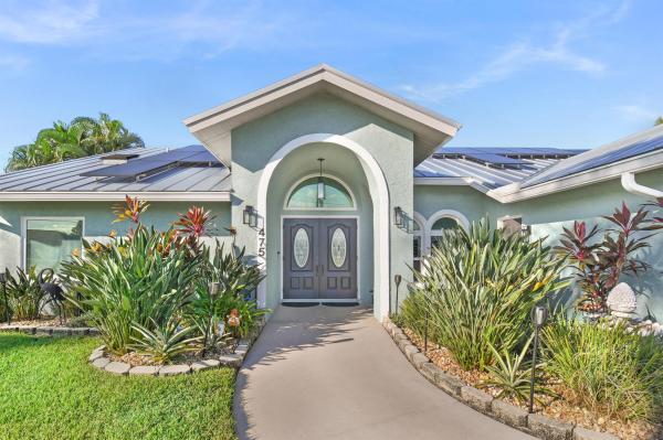 Southbend Lakes Estates, 475 SE Nome Dr, Port St. Lucie, Florida 34984, image 1
