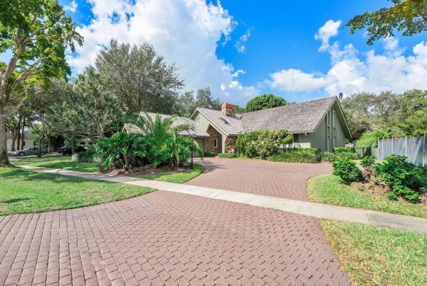 Estancia Of Via Verde, 6961 N Grande Dr, Boca Raton, Florida 33433, image 1