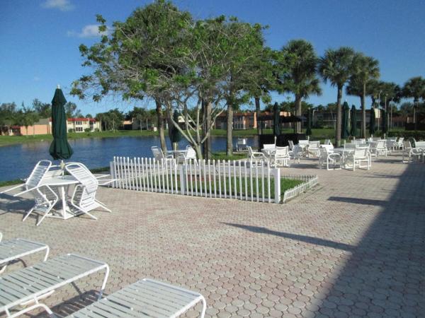 Golden Lakes Village, 417 Lake Evelyn Dr, West Palm Beach, Florida 33411, image 2