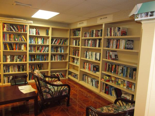 Golden Lakes Village, 417 Lake Evelyn Dr, West Palm Beach, Florida 33411, image 1