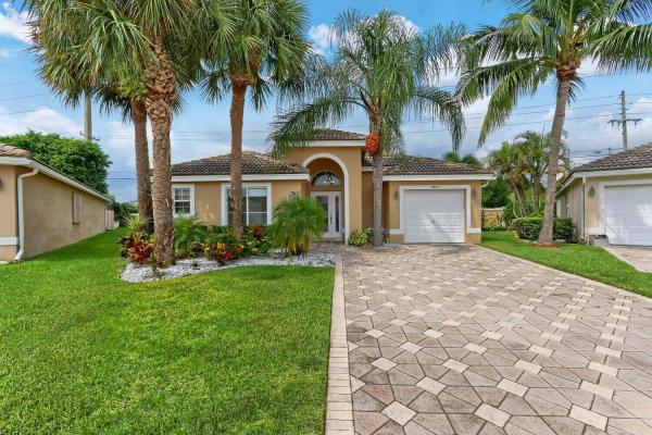 Grande Palms, 8265 Palm Gate Dr, Boynton Beach, Florida 33436, image 1