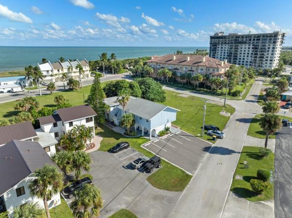 670 Hernando St #D, Fort Pierce, Florida 34949, image 2