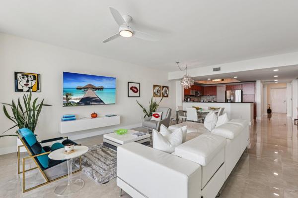 Marina Grande Club & Residences, 2640 Lake Shore Dr #2312, Riviera Beach, Florida 33404, image 1