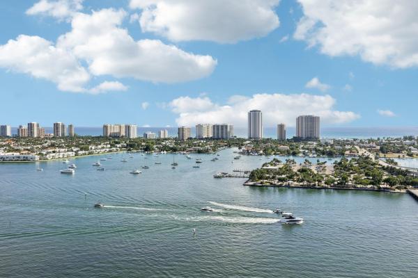 Marina Grande Club & Residences, 2640 Lake Shore Dr #2312, Riviera Beach, Florida 33404, image 2