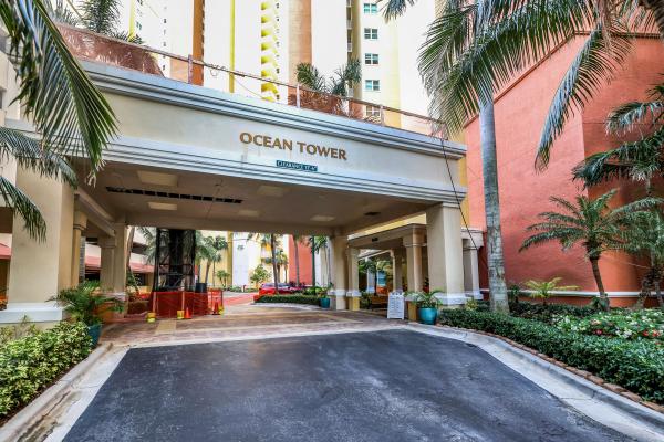 Marina Grande Club & Residences, 2640 Lake Shore Dr #2312, Riviera Beach, Florida 33404, image 2