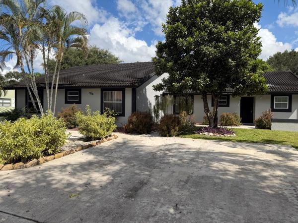 Lakeside Shores, 1392 Riverside Cir, Wellington, Florida 33414, image 1