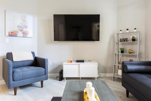 The Courtyards In CityPlace, 780 S Sapodilla Ave #106, West Palm Beach, Florida 33401, image 1